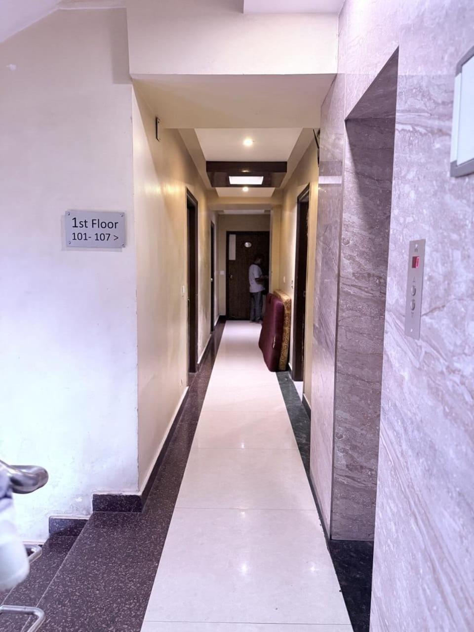 Rajkamal Palace - Near Kashi Vishwanath Temple Benares Buitenkant foto